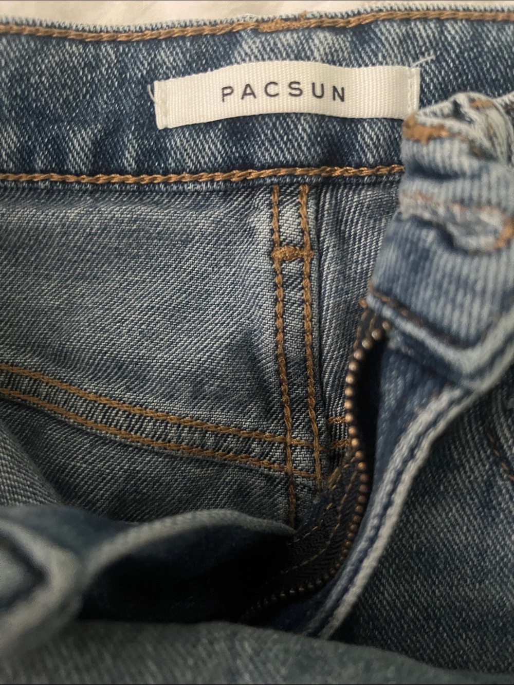 PacSun women’s distressed baggy jean